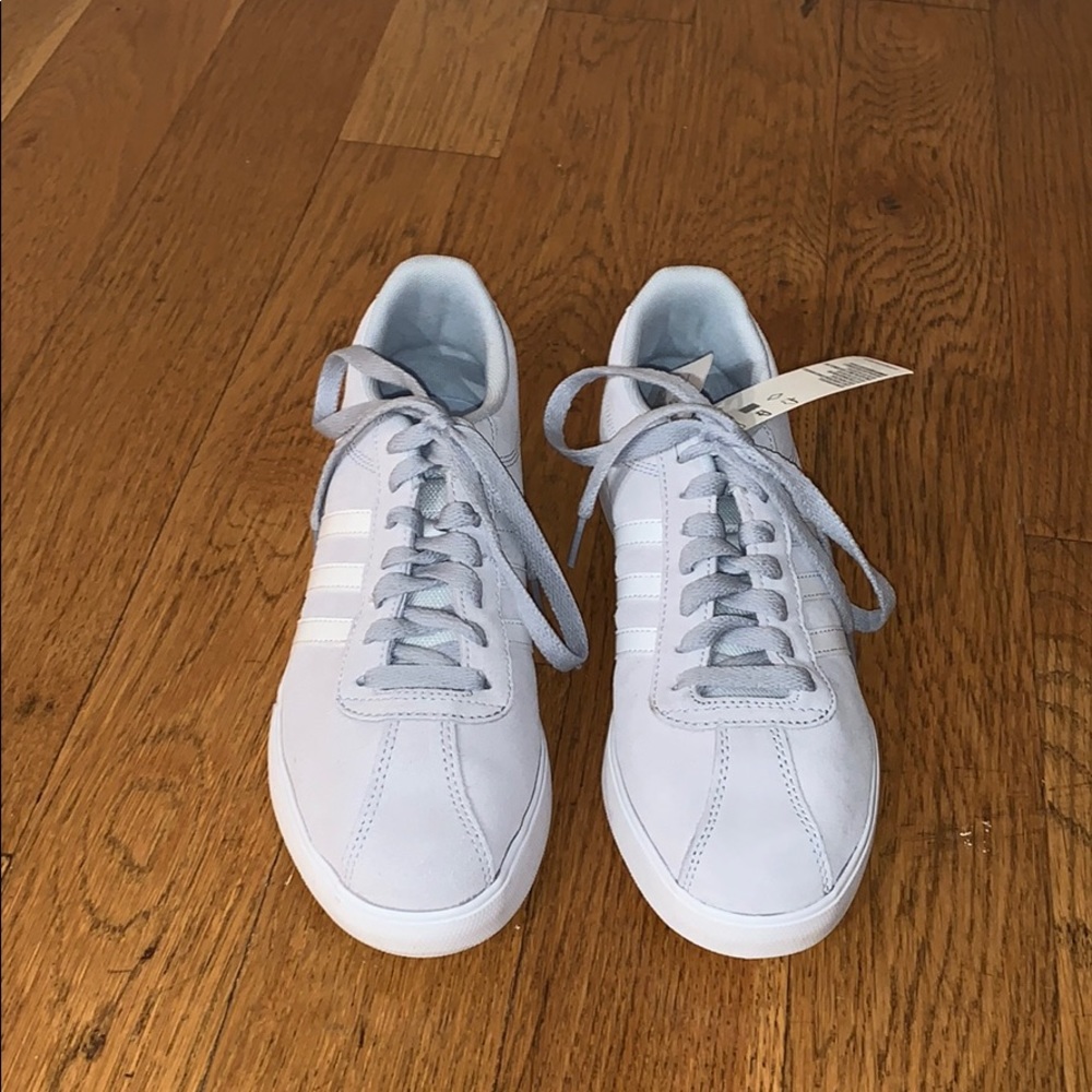 Adidas Sneakers